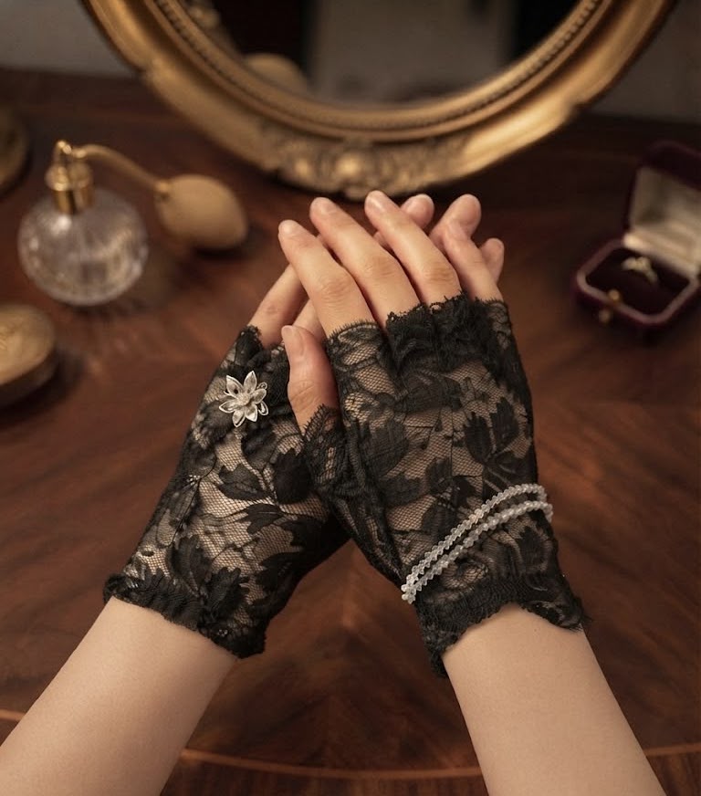 Statement Asymmetric Lace Gloves - Black Goth Glam